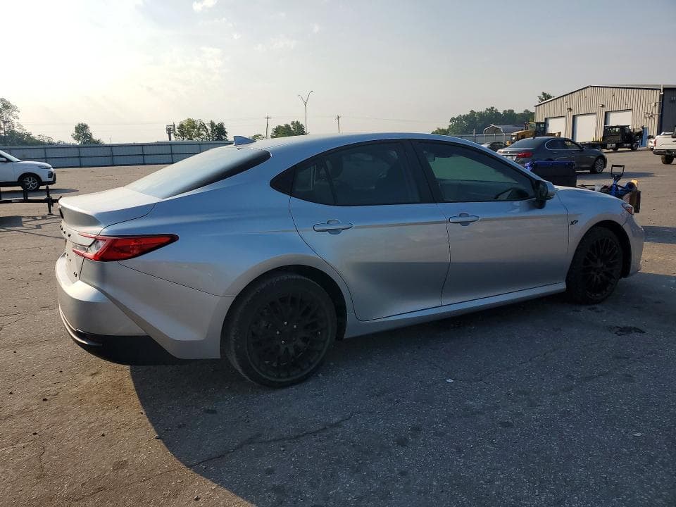 2025 TOYOTA CAMRY LE 3