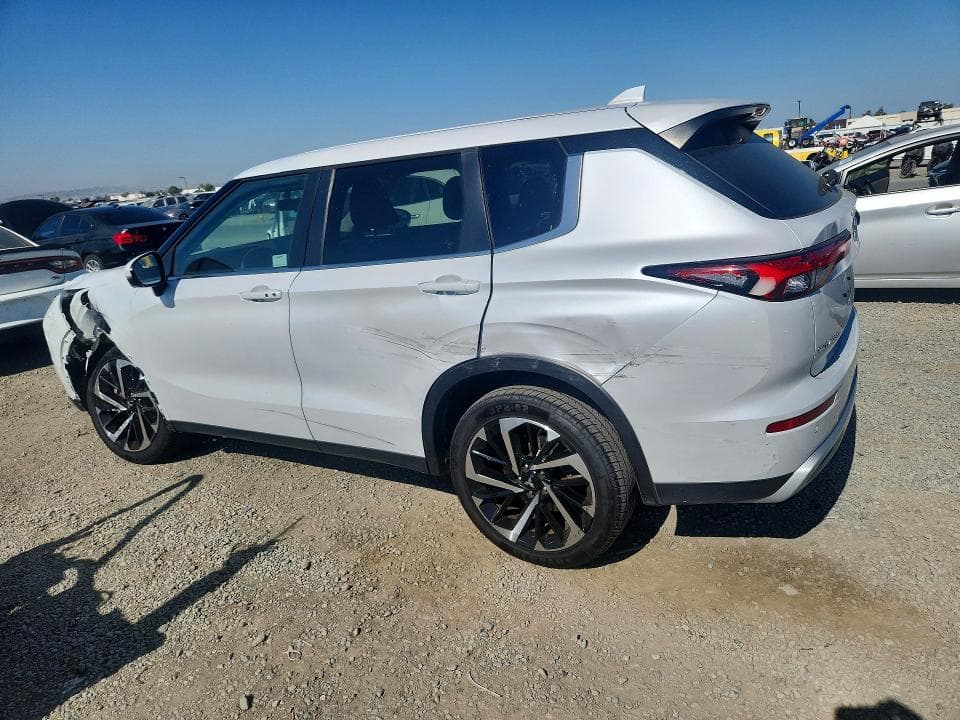 2024 MITSUBISHI OUTLANDER SE 2