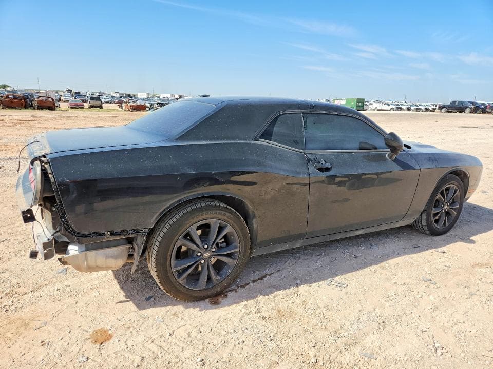 2022 DODGE CHALLENGER SXT 3