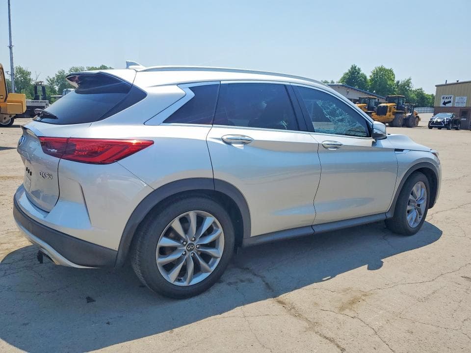 2020 INFINITI QX5 3