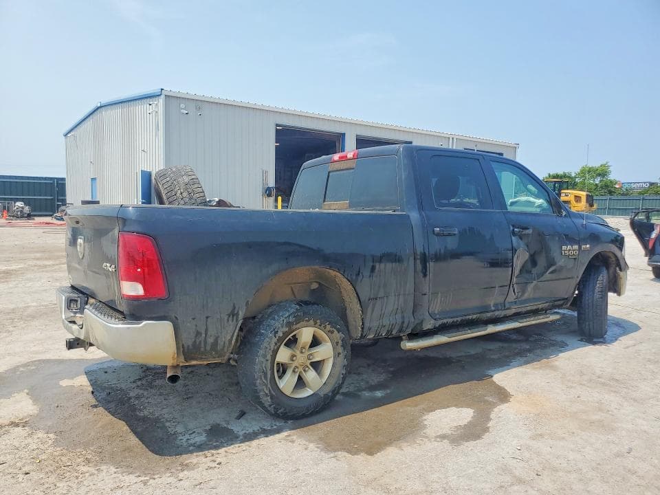 2019 RAM 1500 CLASSIC SLT 3