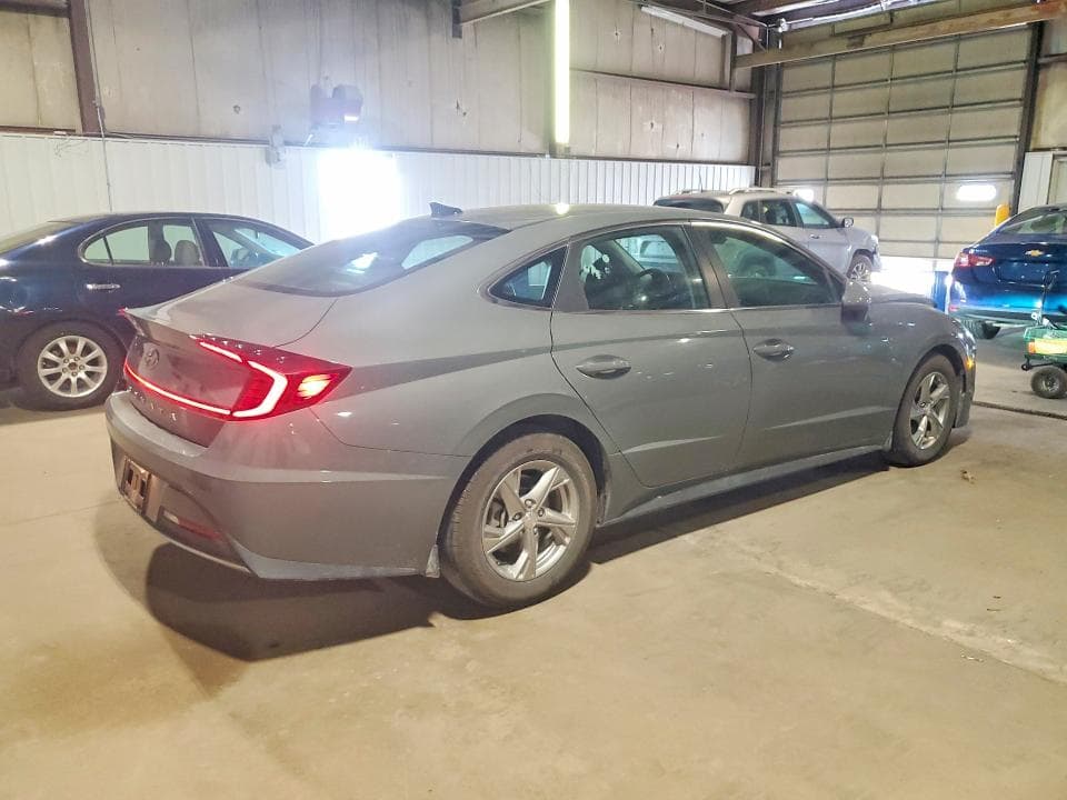 2021 HYUNDAI SONATA SE 3
