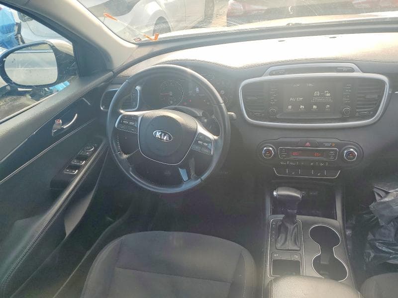 2019 KIA SORENTO LX 8