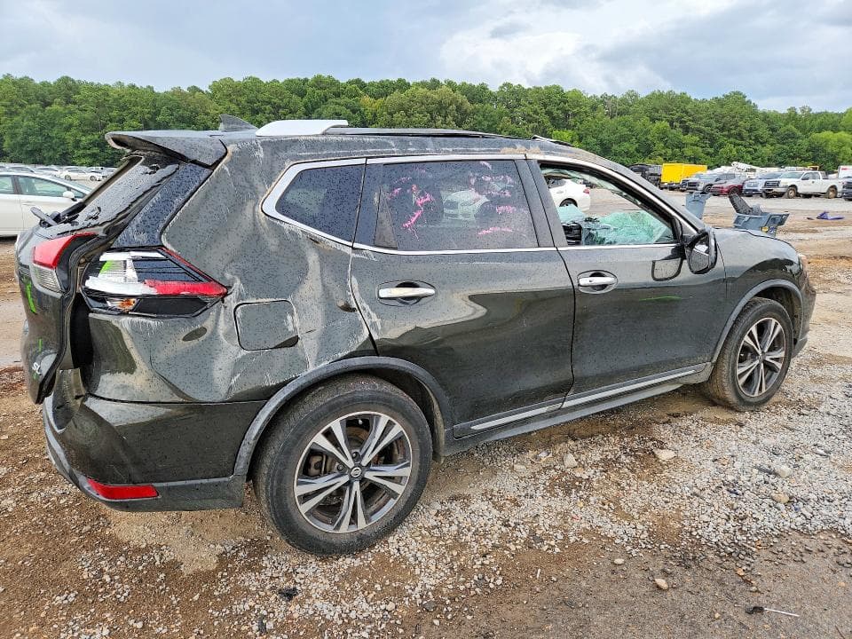 2017 NISSAN ROGUE SL 3