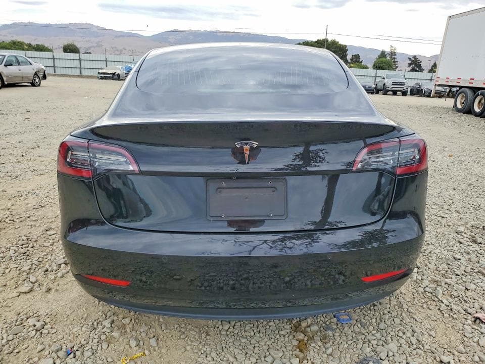 2020 TESLA MODEL 3 6