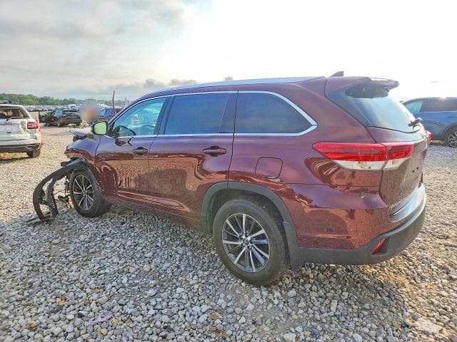 2017 TOYOTA HIGHLANDER XLE 2
