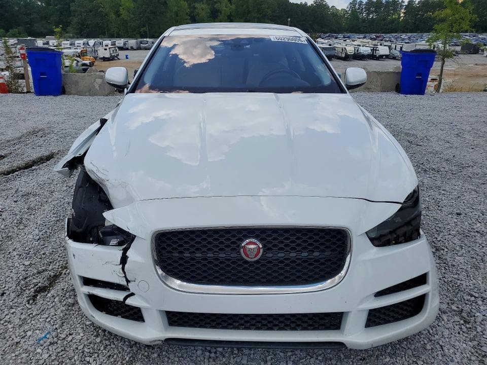2018 JAGUAR XE 5