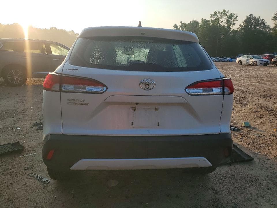 2022 TOYOTA COROLLA CROSS L 6