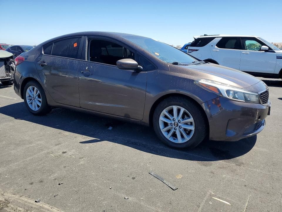 2017 KIA FORTE LX 4