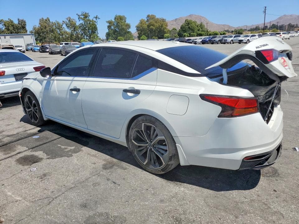 2025 NISSAN ALTIMA SR 2