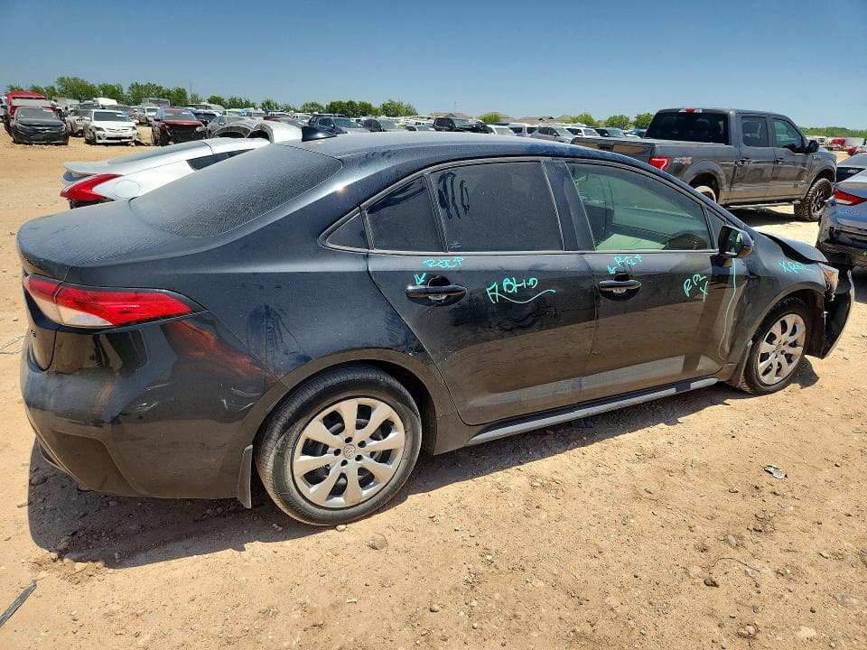 2022 TOYOTA COROLLA LE 3