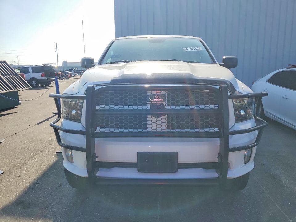 2018 RAM 1500 ST 5