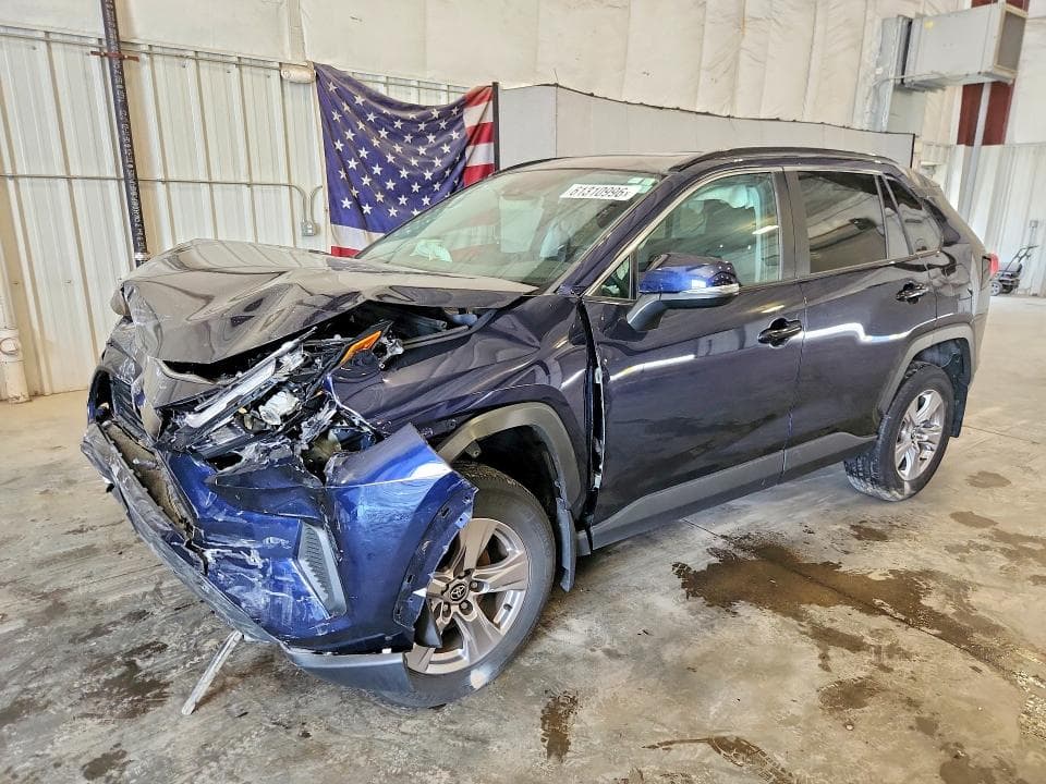 2022 TOYOTA RAV4 XLE - 1