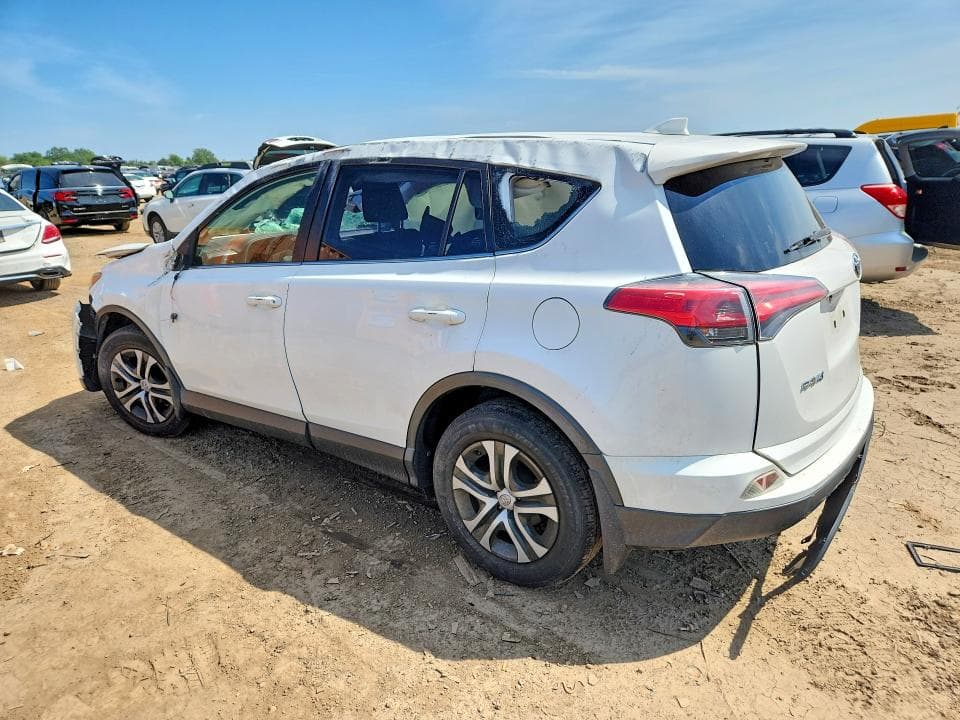 2018 TOYOTA RAV4 LE 2
