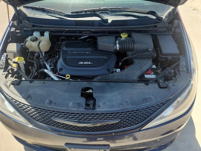 2018 CHRYSLER PACIFICA TOURING PLUS 11