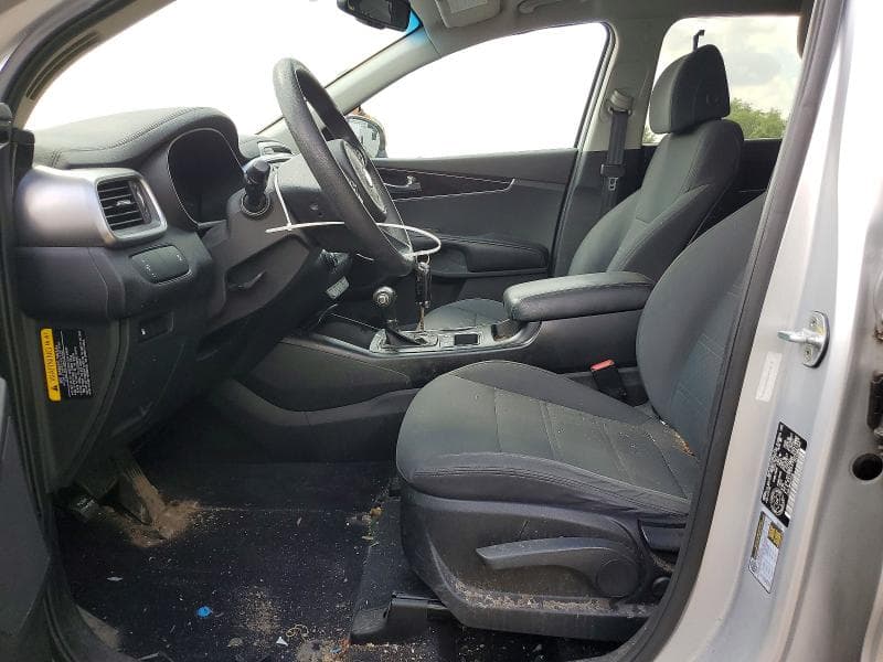 2017 KIA SORENTO L 7