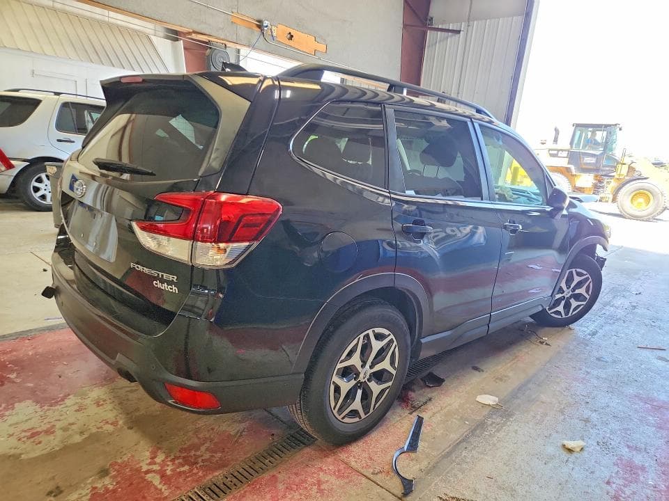 2019 SUBARU FORESTER PREMIUM 3