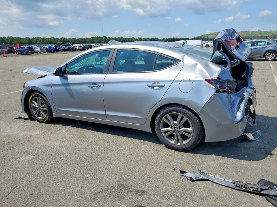 2017 HYUNDAI ELANTRA SE 2