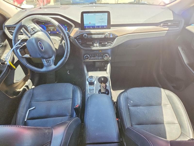 2020 FORD ESCAPE TITANIUM 8