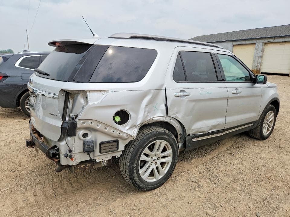 2019 FORD EXPLORER XLT 3