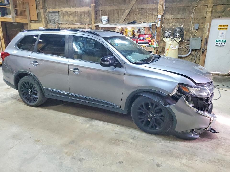 2018 MITSUBISHI OUTLANDER SE 4
