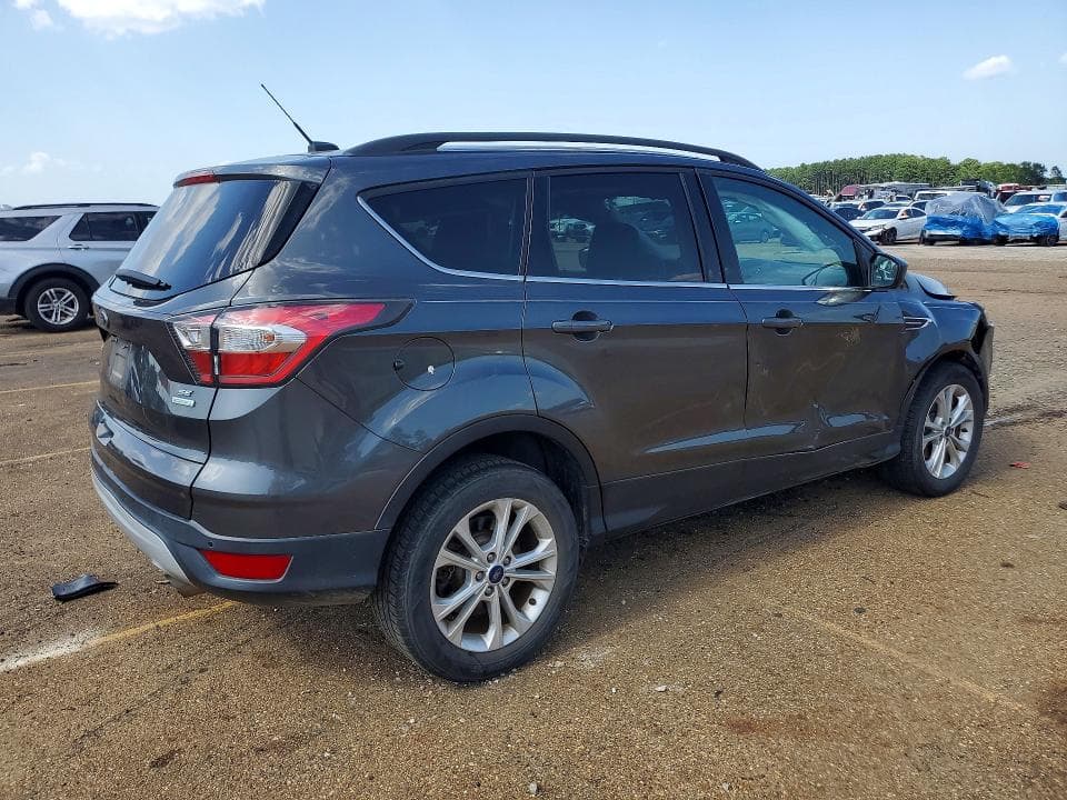 2017 FORD ESCAPE SE 3
