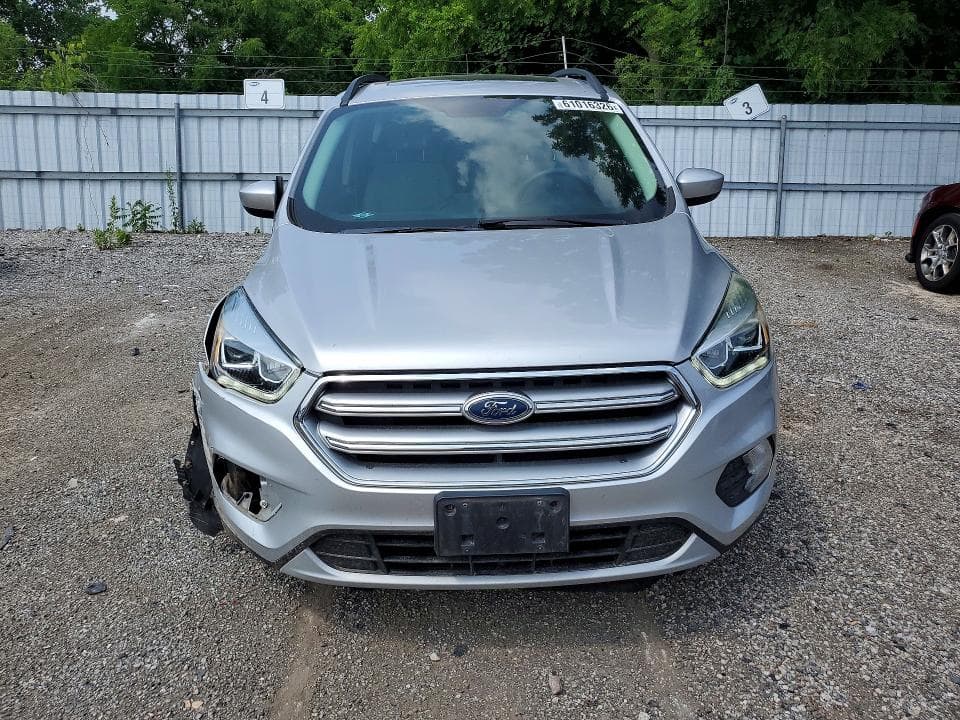 2017 FORD ESCAPE SE 5