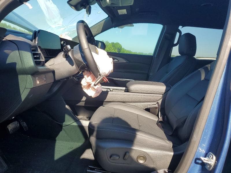 2025 CHEVROLET TRAVERSE LT 7