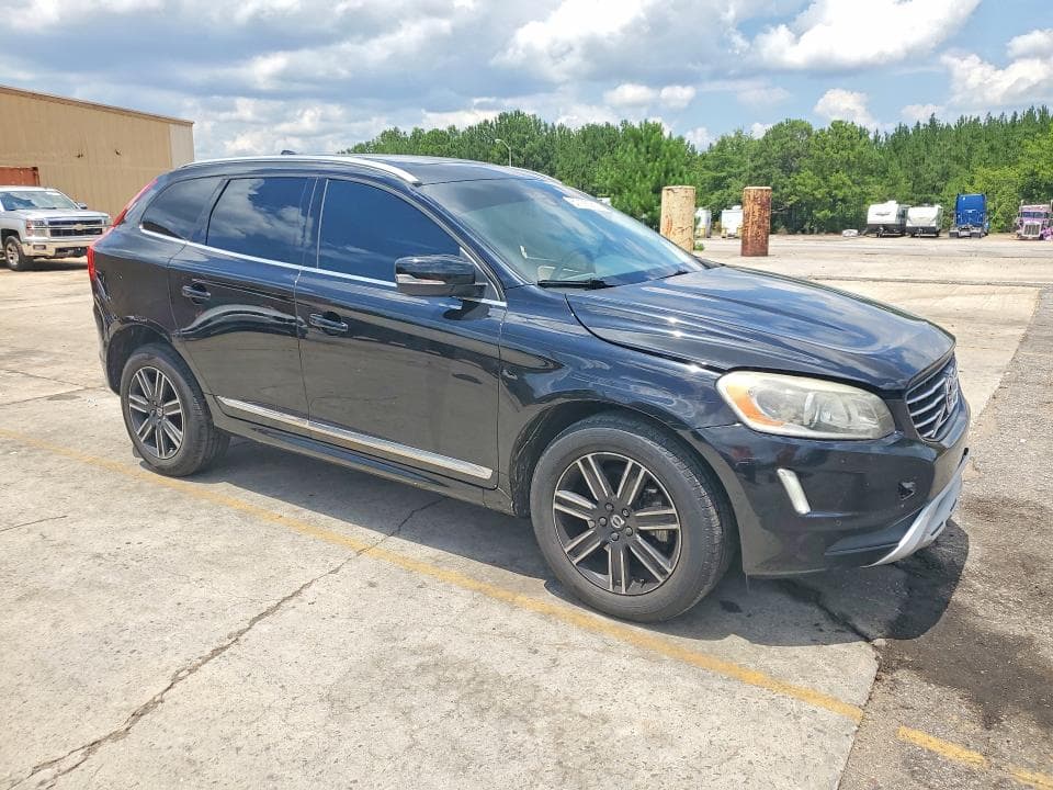 2017 VOLVO XC60 T5 DYNAMIC 4
