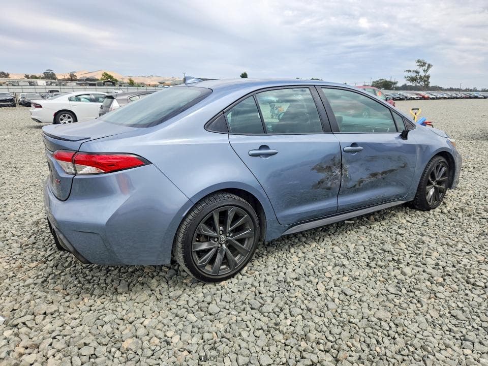 2023 TOYOTA COROLLA SE 3