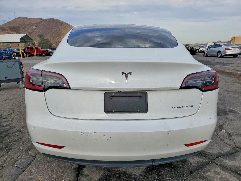 2020 TESLA MODEL 3 6
