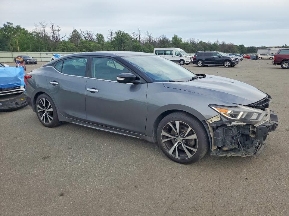 2018 NISSAN MAXIMA 3.5 SV 4