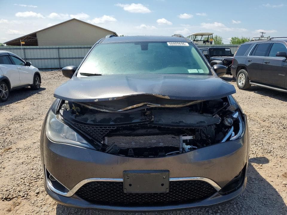 2019 CHRYSLER PACIFICA TOURING L 5