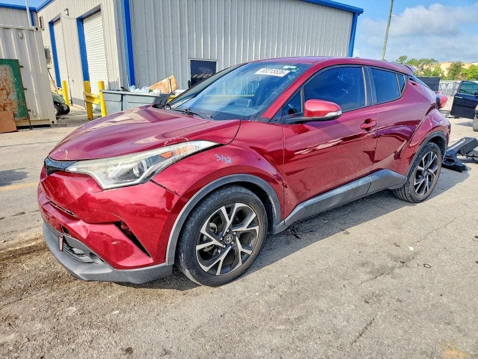 2019 TOYOTA C-HR XLE - 1