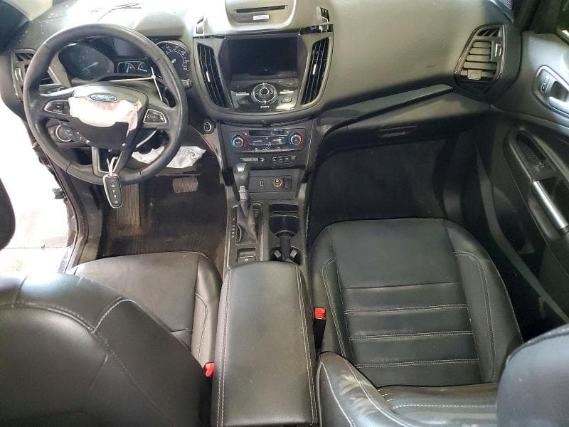 2017 FORD ESCAPE TITANIUM 8