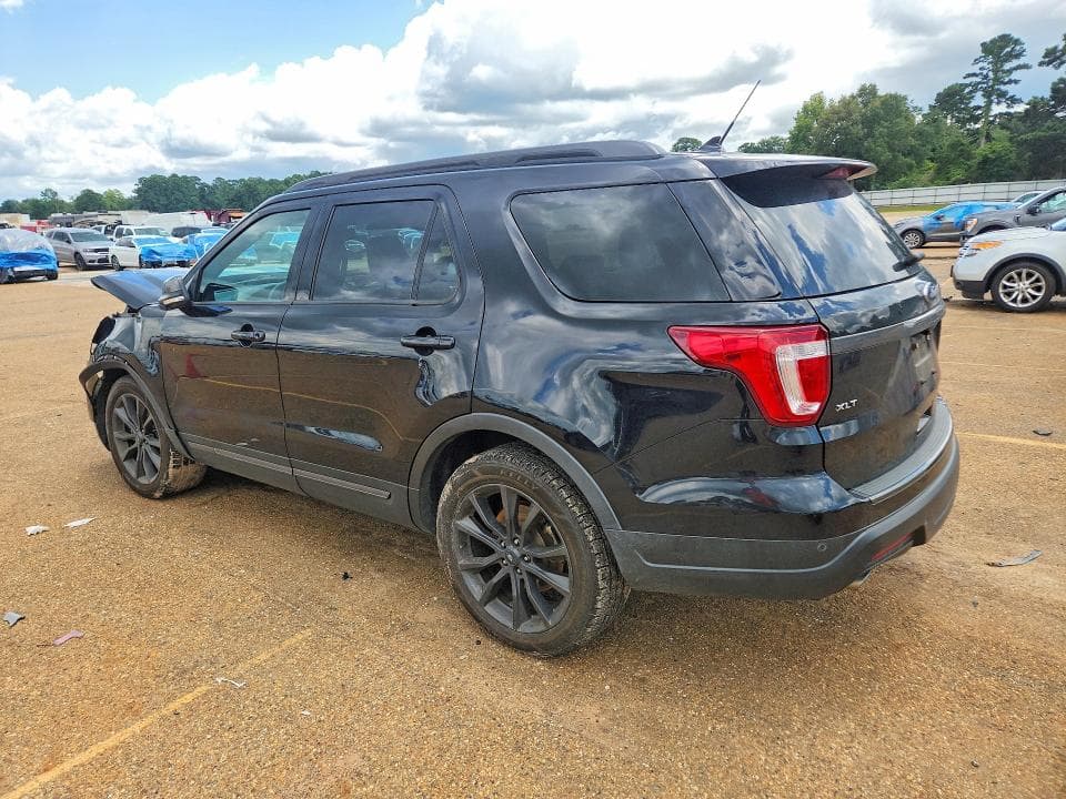 2019 FORD EXPLORER XLT 2