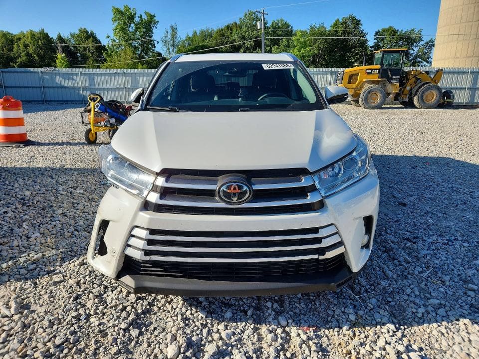 2019 TOYOTA HIGHLANDER XLE 5