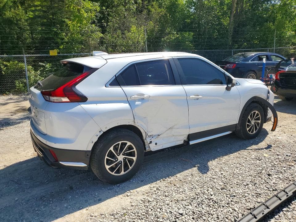 2022 MITSUBISHI ECLIPSE CROSS ES 3