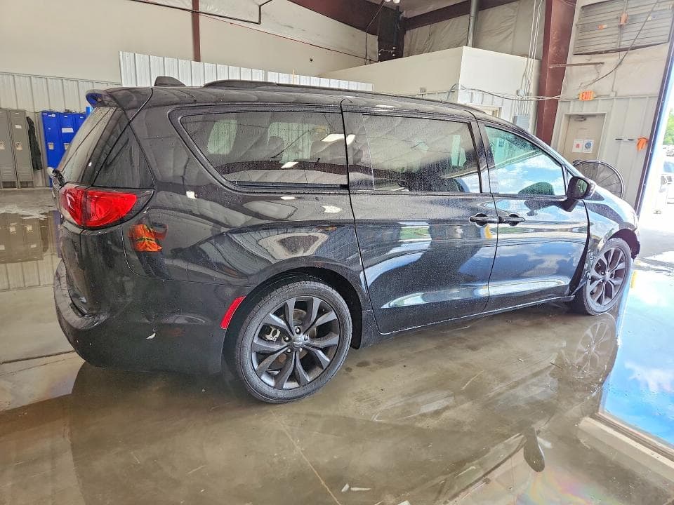 2019 CHRYSLER PACIFICA TOURING L PLUS 3