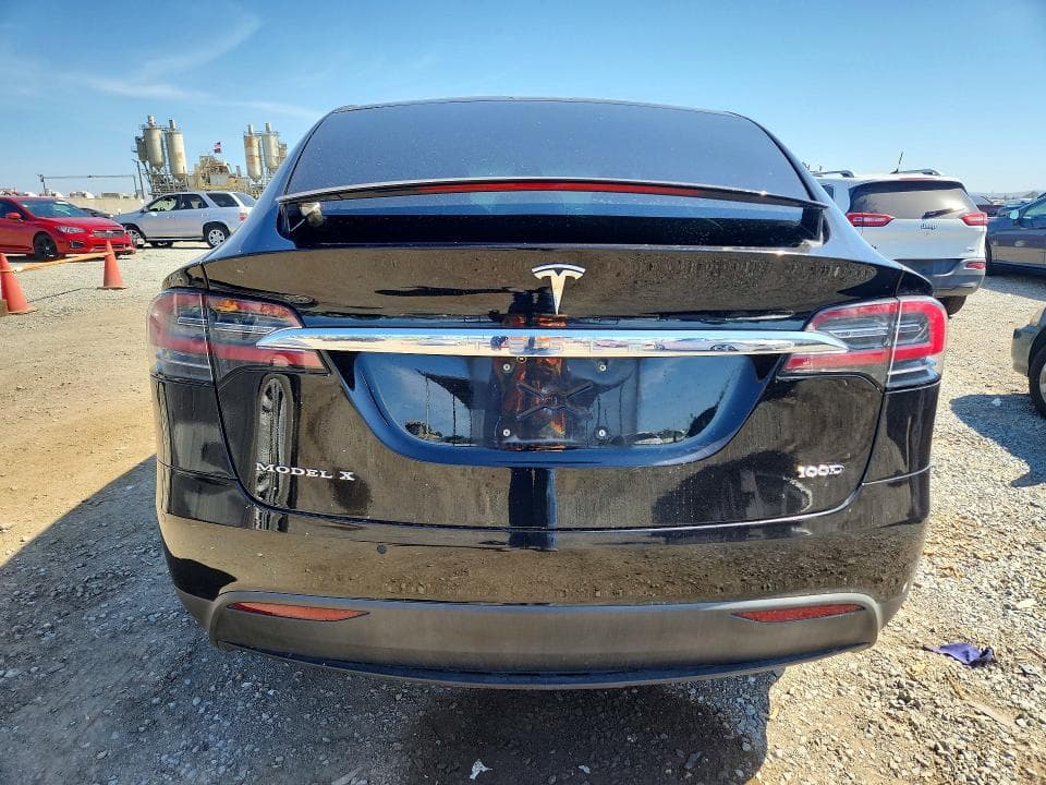 2017 TESLA MODEL X 6
