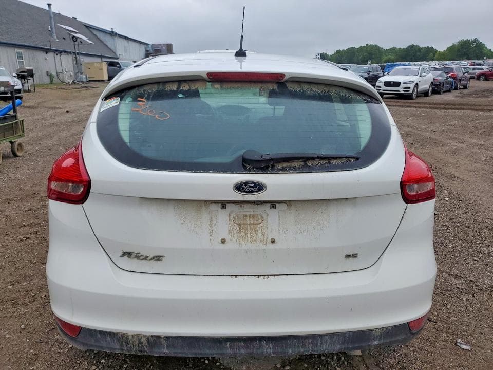 2017 FORD FOCUS SE 6