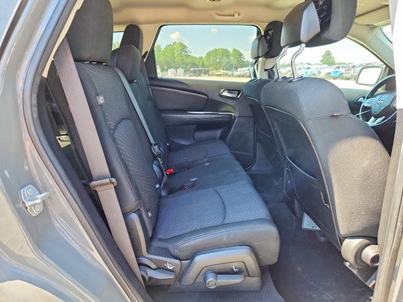 2020 DODGE JOURNEY SE 11