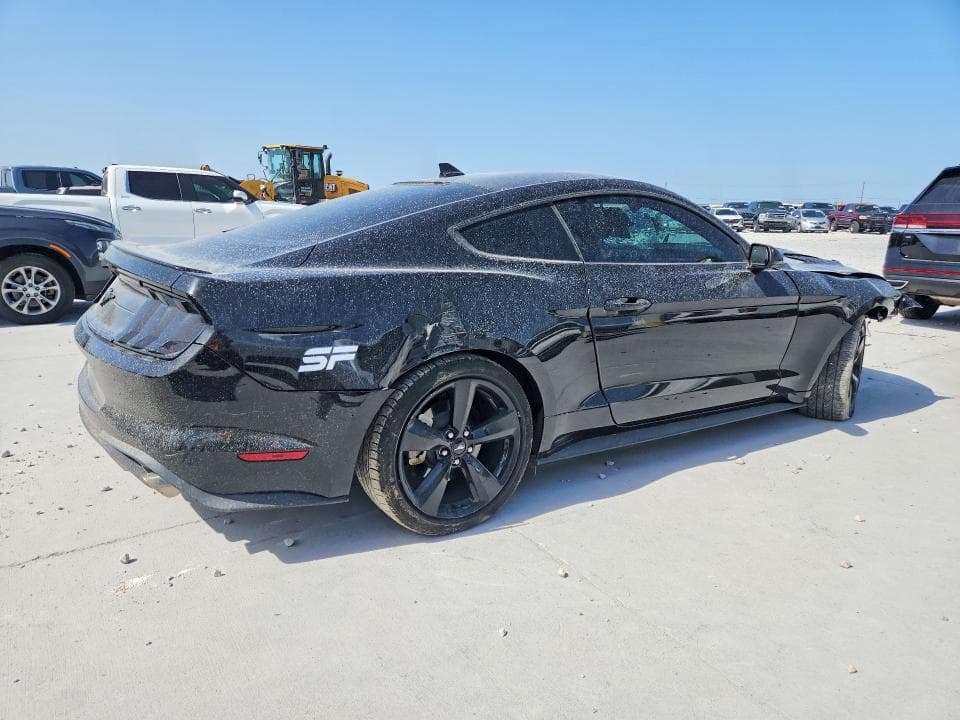 2022 FORD MUSTANG 3