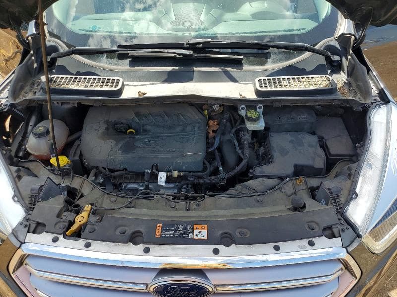 2017 FORD ESCAPE SE 11