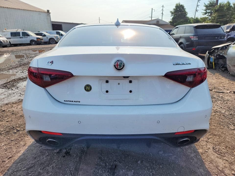 2019 ALFA ROMEO GIULIA 6