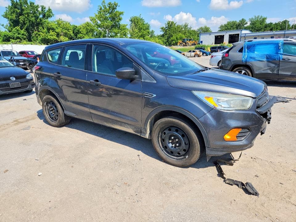 2017 FORD ESCAPE S 4