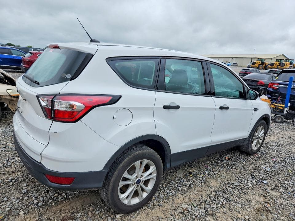 2017 FORD ESCAPE S 3