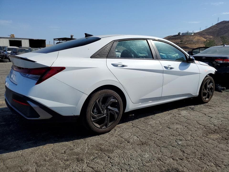 2026 HYUNDAI ELANTRA SEL SPORT 3