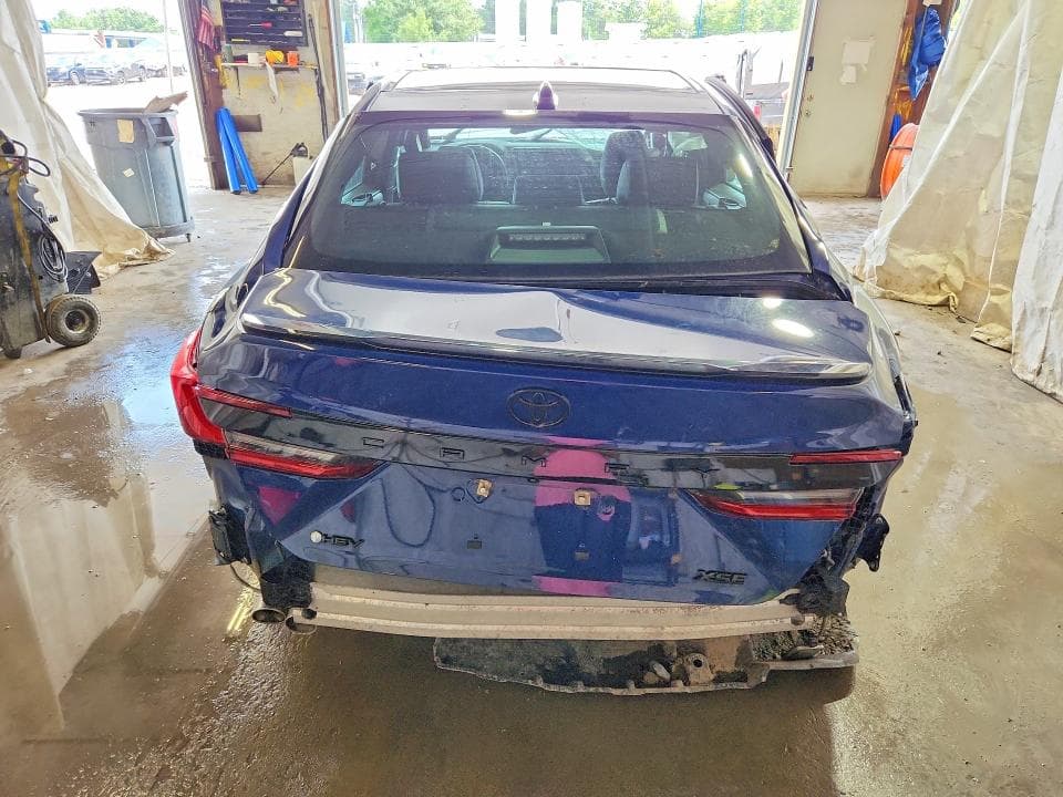 2025 TOYOTA CAMRY XSE 6