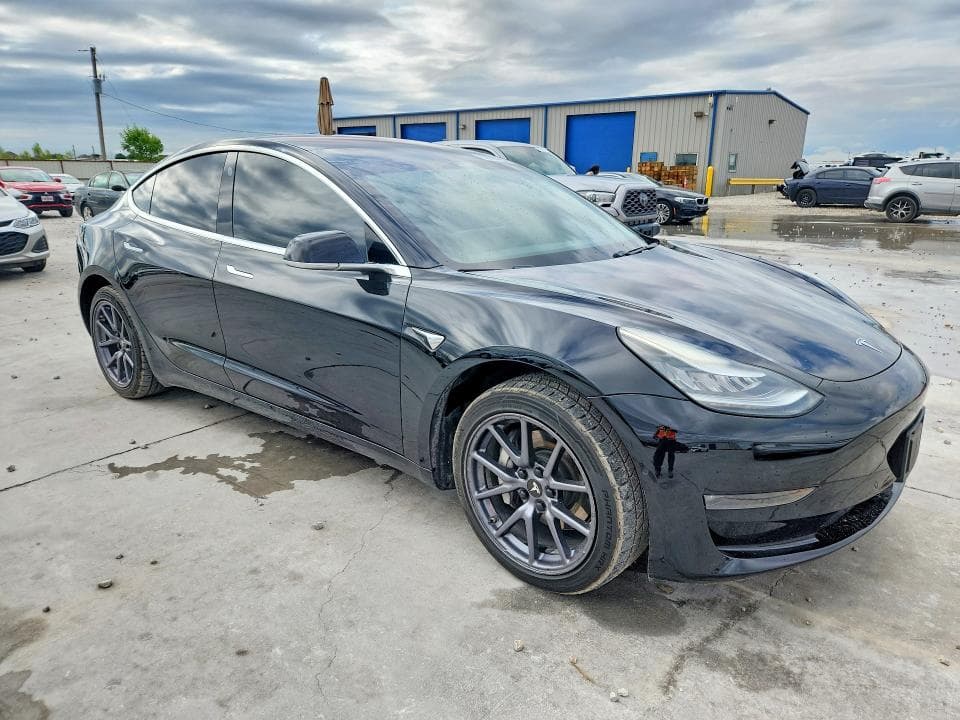 2019 TESLA MODEL 3 4